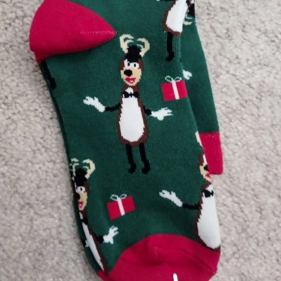 Ellen DeGeneres Reindeer socks NWOT - Picture 1 of 3